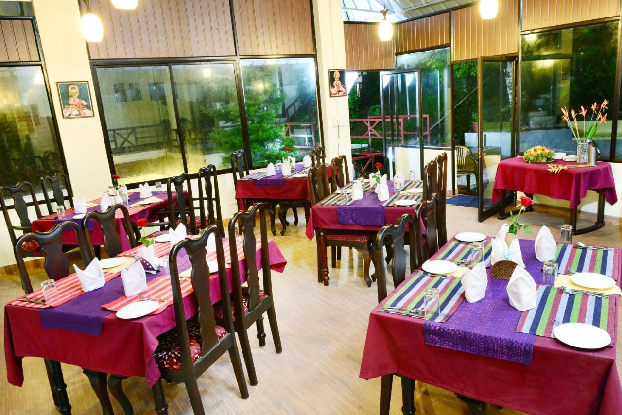 Hotel Violet Woods Munnar Zewnętrze zdjęcie
